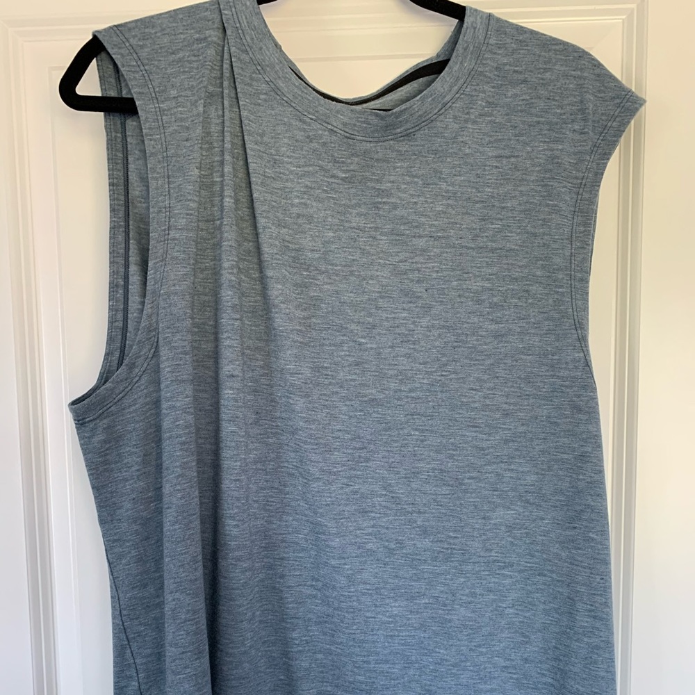 Lululemon somatic sleeveless tank L